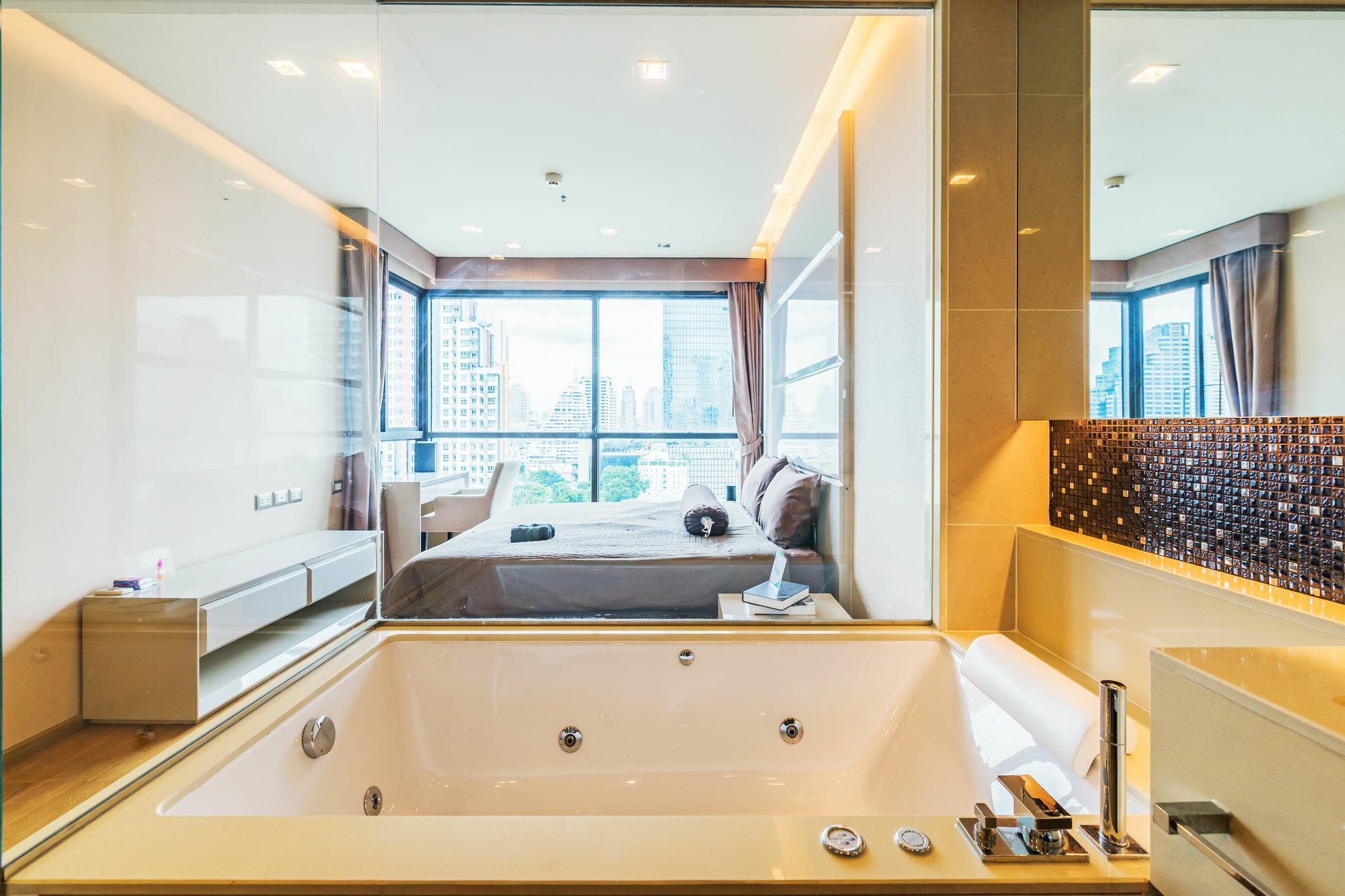 The Address Sathorn By Favstay Μπανγκόκ Εξωτερικό φωτογραφία